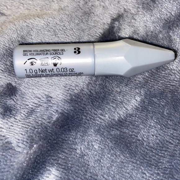 Benefit Gimme brow in # 3 Neutral light brown - Picture 2 of 3